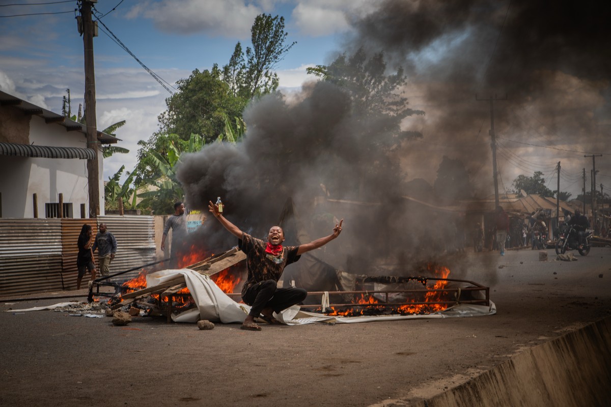 KEYPIX - People protest in the streets of Arusha, Tanzania, on election day Wednesday, Oct. 29, 2025. (KEYSTONE/AP Photo/str)