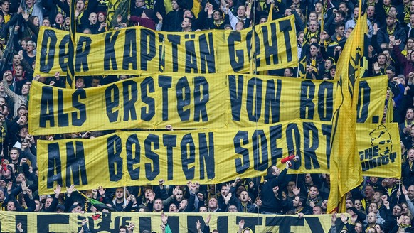 Einige BVB-Fan sind seit den Gerüchten um einen Transfer zu den Bayern nicht mehr gut auf den Dortmund-Kapitän zu sprechen.