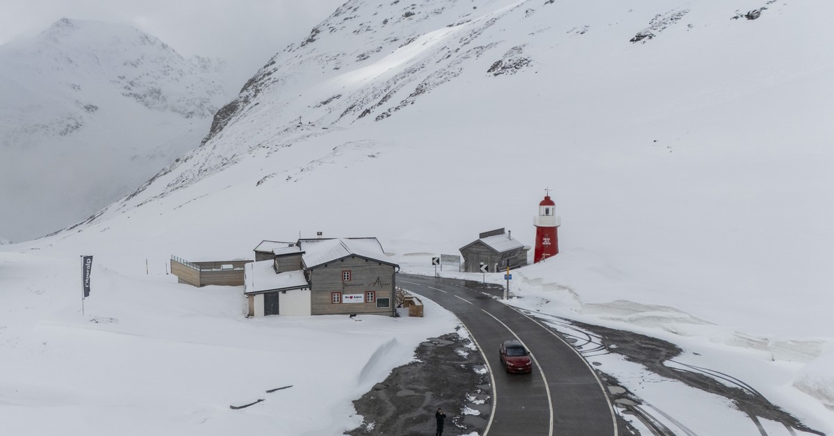 Alle-Urner-Alpenp-sse-haben-Wintersperre-verh-ngt