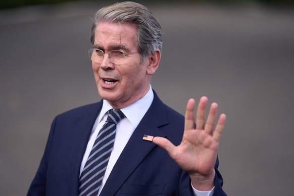 Treasury Secretary Scott Bessent speaks with reporters at the White House, Wednesday, Oct. 22, 2025, in Washington. (AP Photo/Evan Vucci)
Scott Bessent