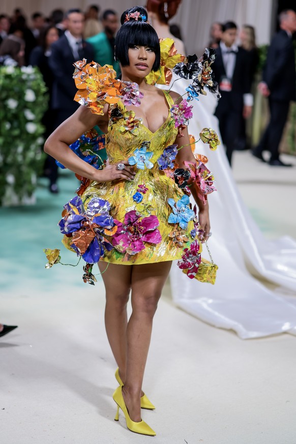 epa11323778 Nicki Minaj arrives at the red carpet for the 2024 Met Gala, the annual benefit for the Metropolitan Museum of Art&#039;s Costume Institute, in New York, New York, USA, 06 May 2024. The ev ...