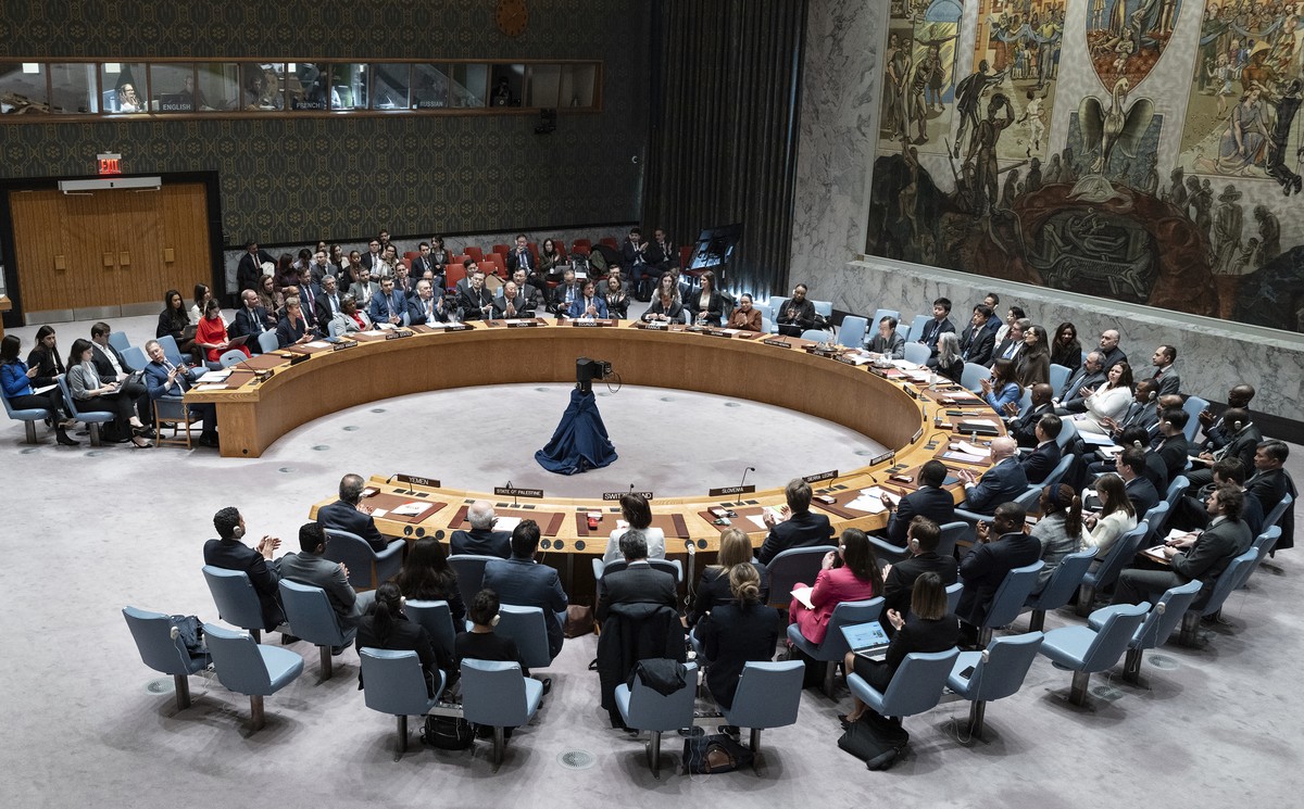 Members of the United Nations Security Council applaud after passing a cease-fire resolution in Gaza during the Muslim holy month of Ramadan, its first demand to halt fighting at U.N. headquarters, Mo ...