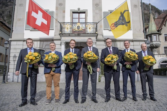 Der neue Urner Gesammtregierungsrat Christian Arnold von der SVP, Dimitri Moretti von der SP, Urs Janett, von der FDP, Urban Camenzind von der CVP, Roger Nager von der FDP, Beat Joerg von der CVP und  ...