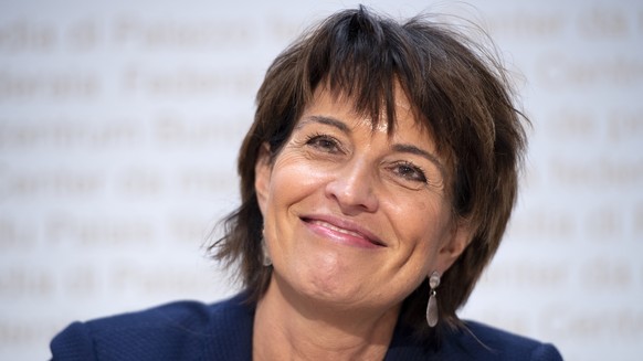 BILDPAKET -- ZUM JAHRESRUECKBLICK 2018 NATIONAL, STELLEN WIR IHNEN HEUTE FOLGENDES BILDMATERIAL ZUR VERFUEGUNG -- Bundesraetin Doris Leuthard an der Medienkonferenz ueber ihren Ruecktritt auf Ende Dez ...