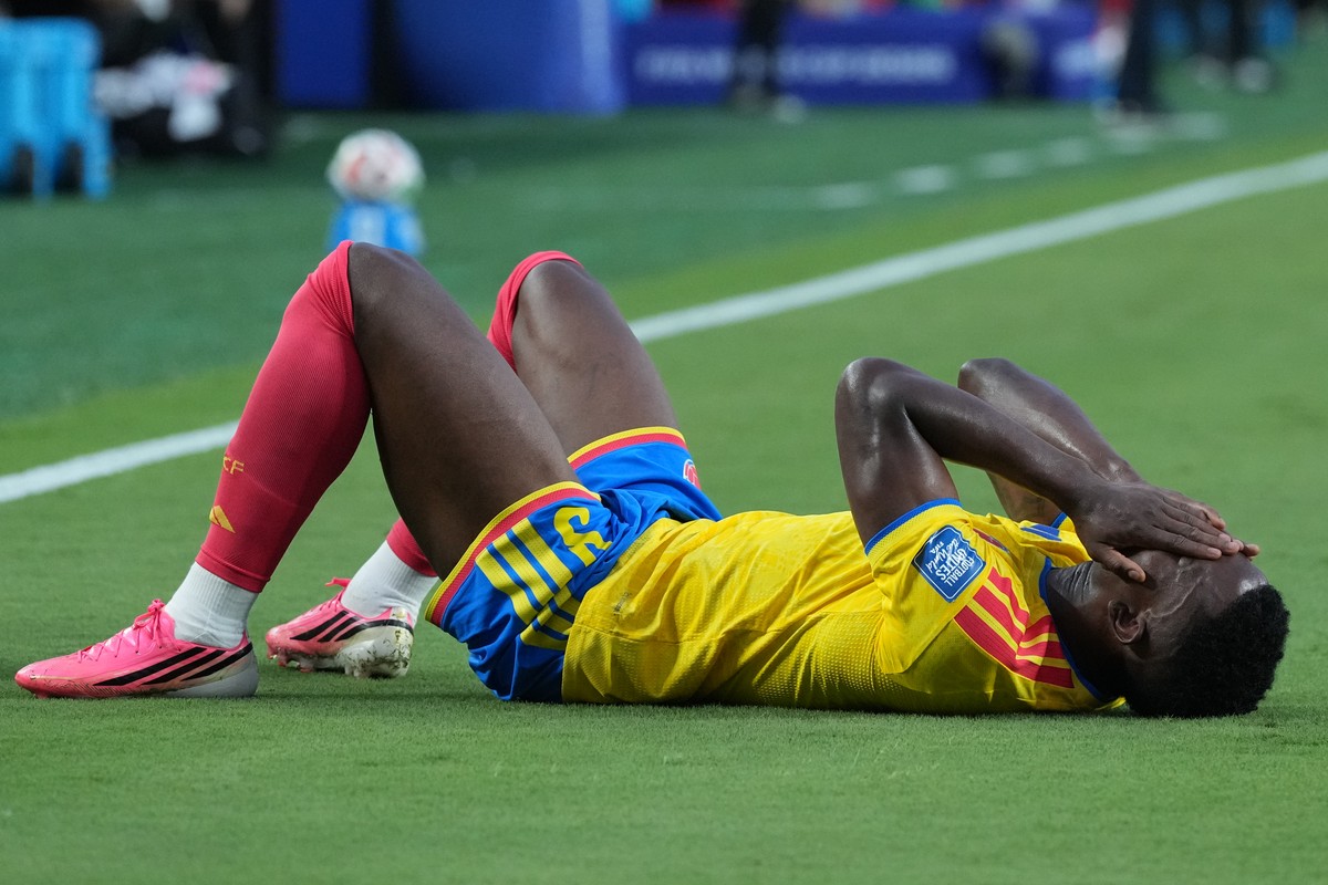 Colombia's Jhon Cordoba grimaces in pain during the World Cup round of 32 soccer match between Colombia and Ghana in Kansas City, Mo., Friday, July 3, 2026. (AP Photo/Jeff Roberson)
Jhon Cordoba
