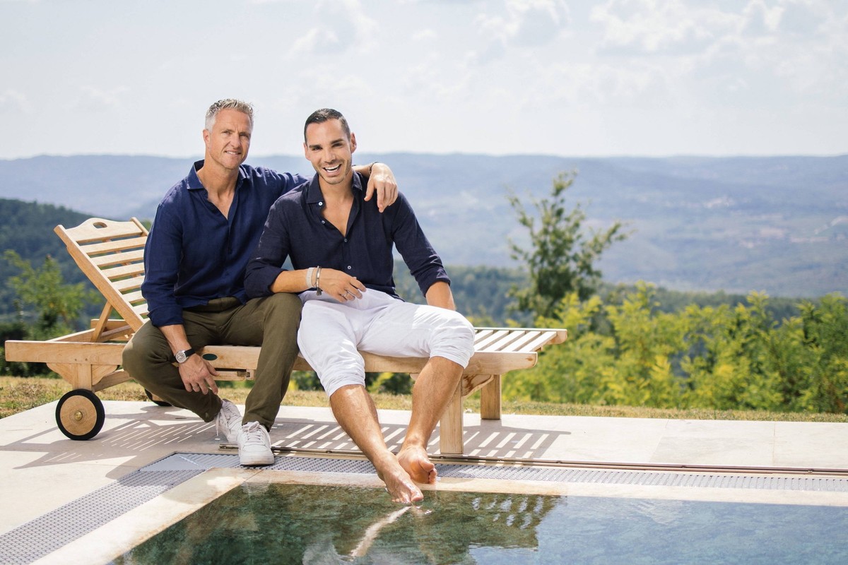 Oprtalj, 210824. Ralph Schumacher, former Formula 1 driver, grape harvest and winery. In the photo: Ralf Schumacher and his partner Etienne Bousquet-Cassagne. Photo: Vedran Peteh / CROPIX Copyright: x ...
