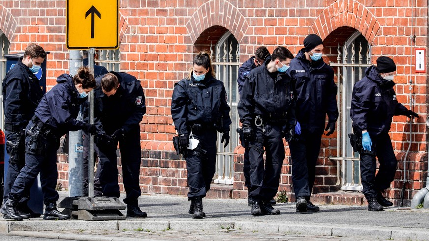 Vier Tote in Potsdamer Krankenhaus entdeckt - Mitarbeiterin festgenommen - Vimarsana News