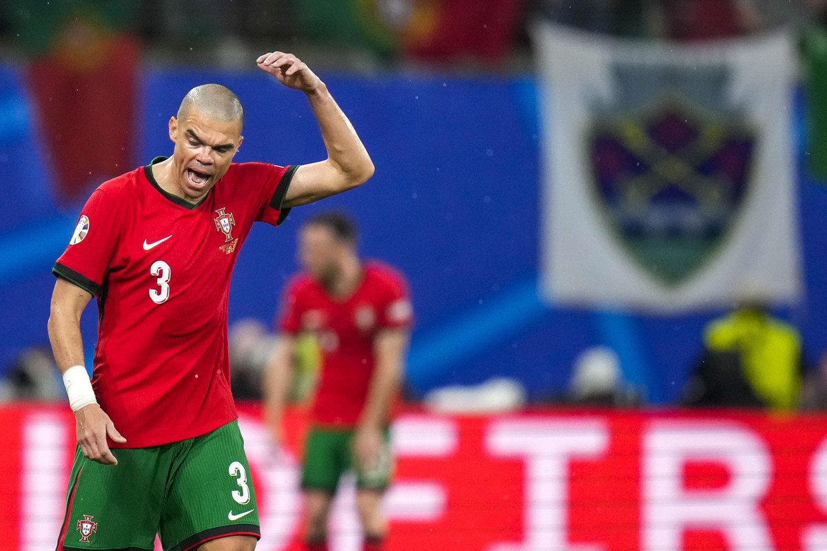 Portugal's Pepe reacts during a Group F match between Portugal and Czech Republic at the Euro 2024 soccer tournament in Leipzig, Germany, Tuesday, June 18, 2024. (AP Photo/Petr Josek)