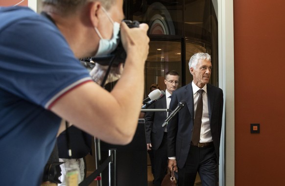 Bundesanwalt Michael Lauber kommt zu einer Anhoerung bei der Gerichtskommission, am Mittwoch, 20. Mai 2020 im Bundeshaus in Bern. (KEYSTONE/Peter Klaunzer)