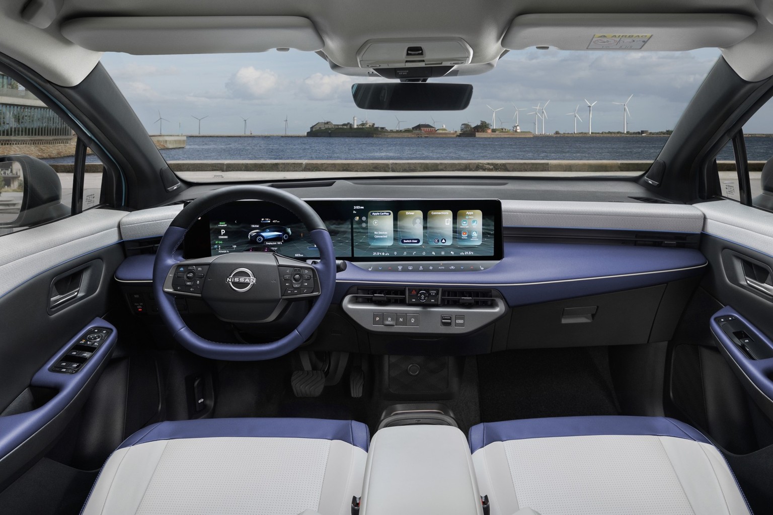 Aufgeräumt: Das Cockpit gibt sich pragmatisch und modern.