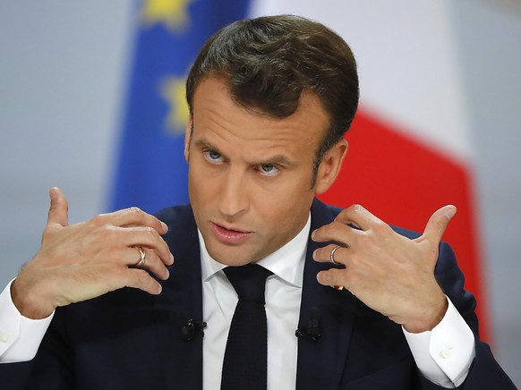 Der französische Präsident Emmanuel Macron kündigt eine Steuersenkung an. &quot;Diejenigen, die arbeiten&quot; sollten dadurch eine Erleichterung erhalten.