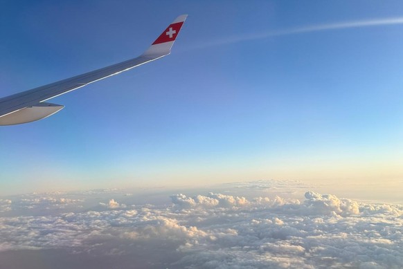 Über den Wolken ist Alina seit einem Jahr sehr oft unterwegs.