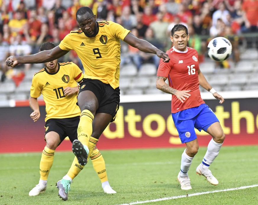 Belgium&#039;s Romelu Lukaku, center, takes a shot on goal during a friendly soccer match between Belgium and Costa Rica at the King Baudouin stadium in Brussels, Monday, June 11, 2018. (AP Photo/Geer ...