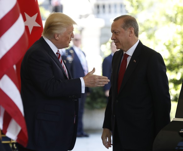 President Donald Trump welcomes Turkish President Recep Tayyip Erdogan to the White House in Washington, Tuesday, May 16, 2017. (AP Photo/Pablo Martinez Monsivais)