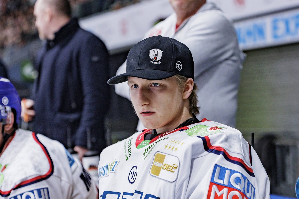 PENNY DEL: Löwen Frankfurt - Eisbären Berlin, Eissporthalle Frankfurt, 19.01.2023 Juho Markkanen Eisbären Berlin 30, Löwen Frankfurt - Eisbären Berlin, Frankfurt, Eissporthalle, 19.1.2023 *** PENNY DE ...