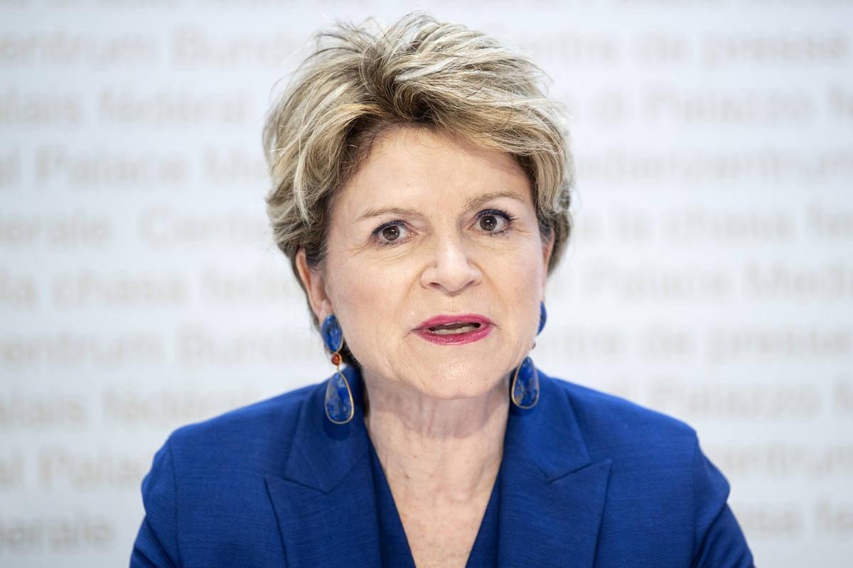 Marie-Gabrielle Ineichen-Fleisch, Staatssekretaerin und Direktorin SECO, aeussert sich an einer Medienkonferenz zu den Auswirkungen der Personenfreizuegigkeit auf den Schweizer Arbeitsmarkt, am Montag ...