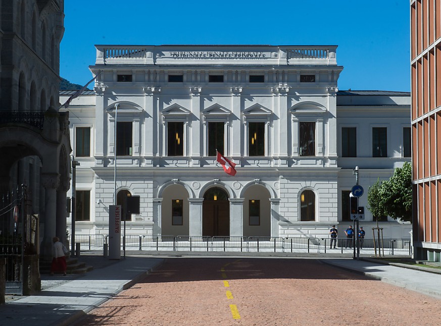 Das Bundesstrafgericht in Bellinzona hat sich eingehend mit einer Bärenjagd in Russland beschäftigen müssen, an welcher ein früherer Russland-Spezialist der Bundeskriminalpolizei teilnahm. (Archivbild ...