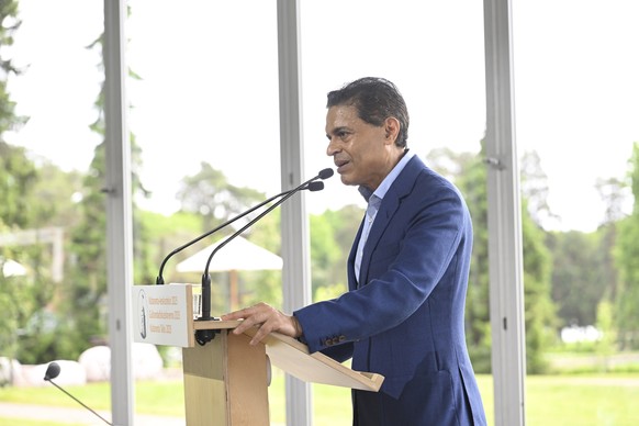 epa12178714 Moderator: Journalist Fareed Zakaria attends the Kultaranta Talks in Naantali, Finland, 16 June 2025. Kultaranta Talks, a foreign and security policy event hosted by the Finnish president  ...