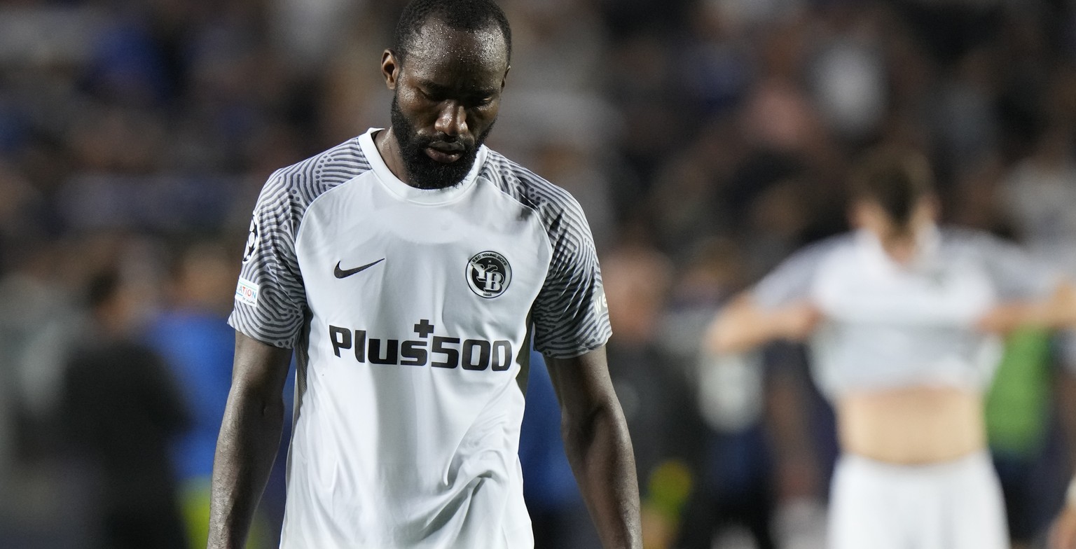 Young Boys&#039; Moumi Ngamaleu walks off the pitch in dejection at the end of the Champions League Group F soccer match between Atalanta and Young Boys, at the Gewiss Stadium in Bergamo, Italy, Wedne ...