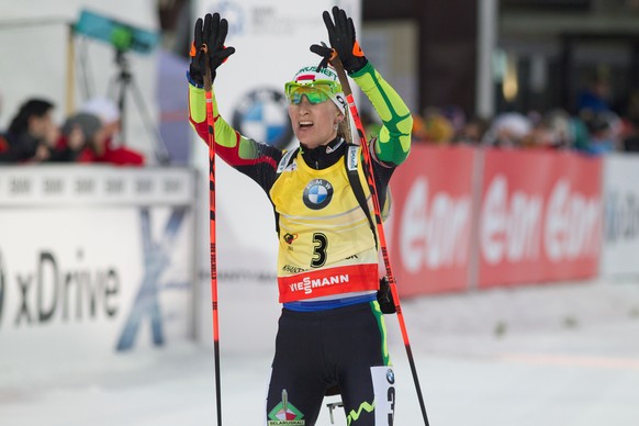 21.03.2015; Khanty-Mansiysk; Biathlon - Weltcup Khanty-Mansiysk 2015 - Verfolgung Frauen; Zieleinlauf Darja Domratschewa (BLR) (Christian Manzoni/NordicFocus/freshfocus)