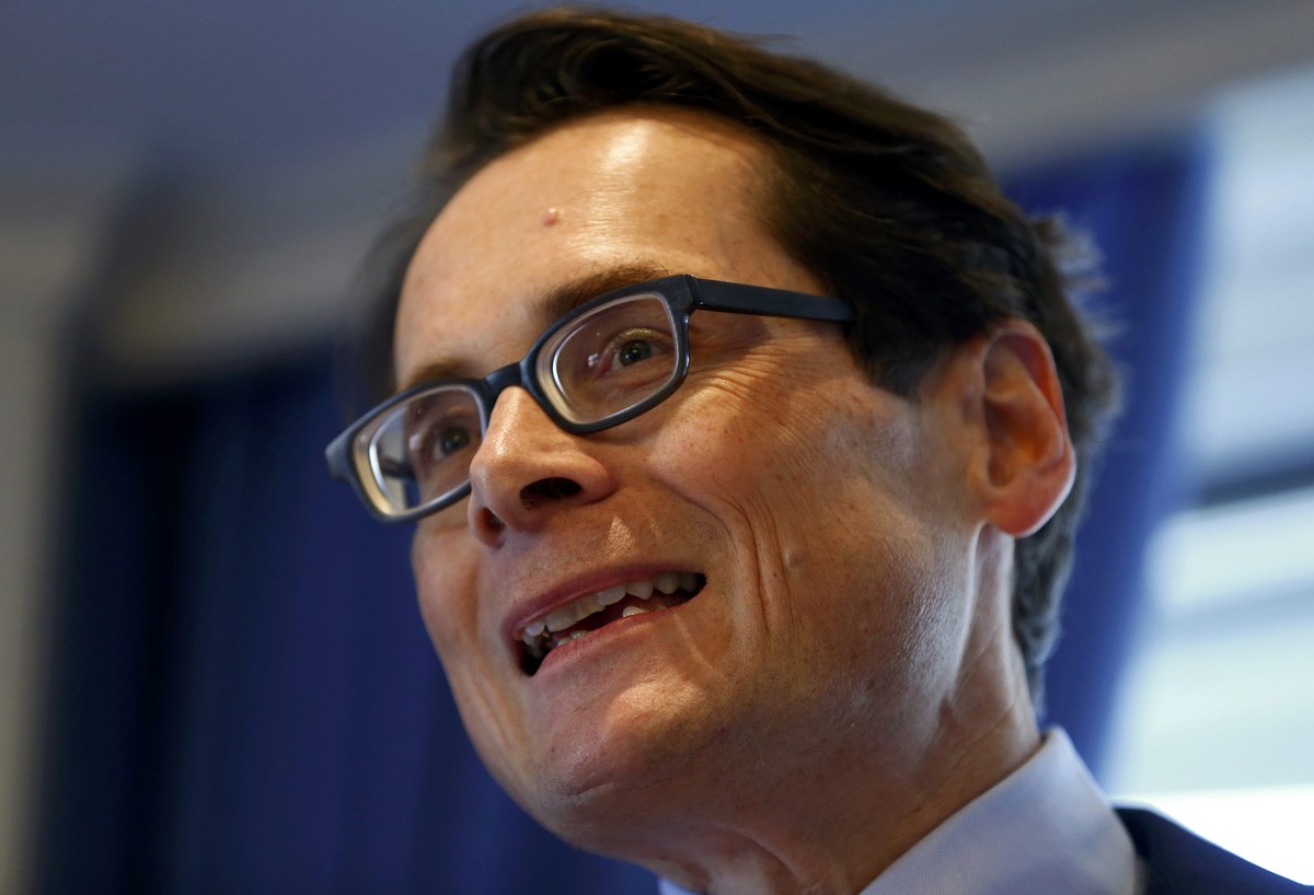 Swiss publisher Roger Koeppel addresses a news conference in Zurich February 26, 2015. Koeppel announced to apply for a candidature of the Swiss People's Party (SVP) during Switzerland's ele ...