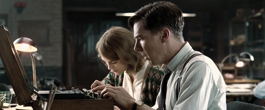 Keira Knightley and Benedict Cumberbatch in The Imitation Game - Ein streng geheimes Leben (2014)