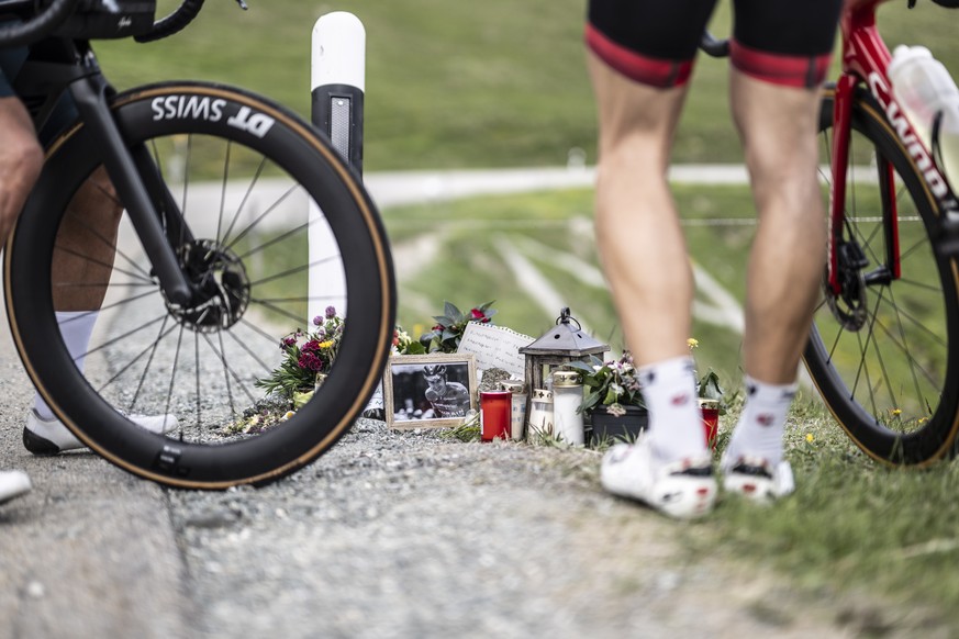 epa10698637 Memorial at the accident site of Gino Maeder, on Albulapass, Switzerland, 18 June 2023. Gino Maeder from Switzerland of Team Bahrain Victorious fatally crashed during descent from the Albu ...