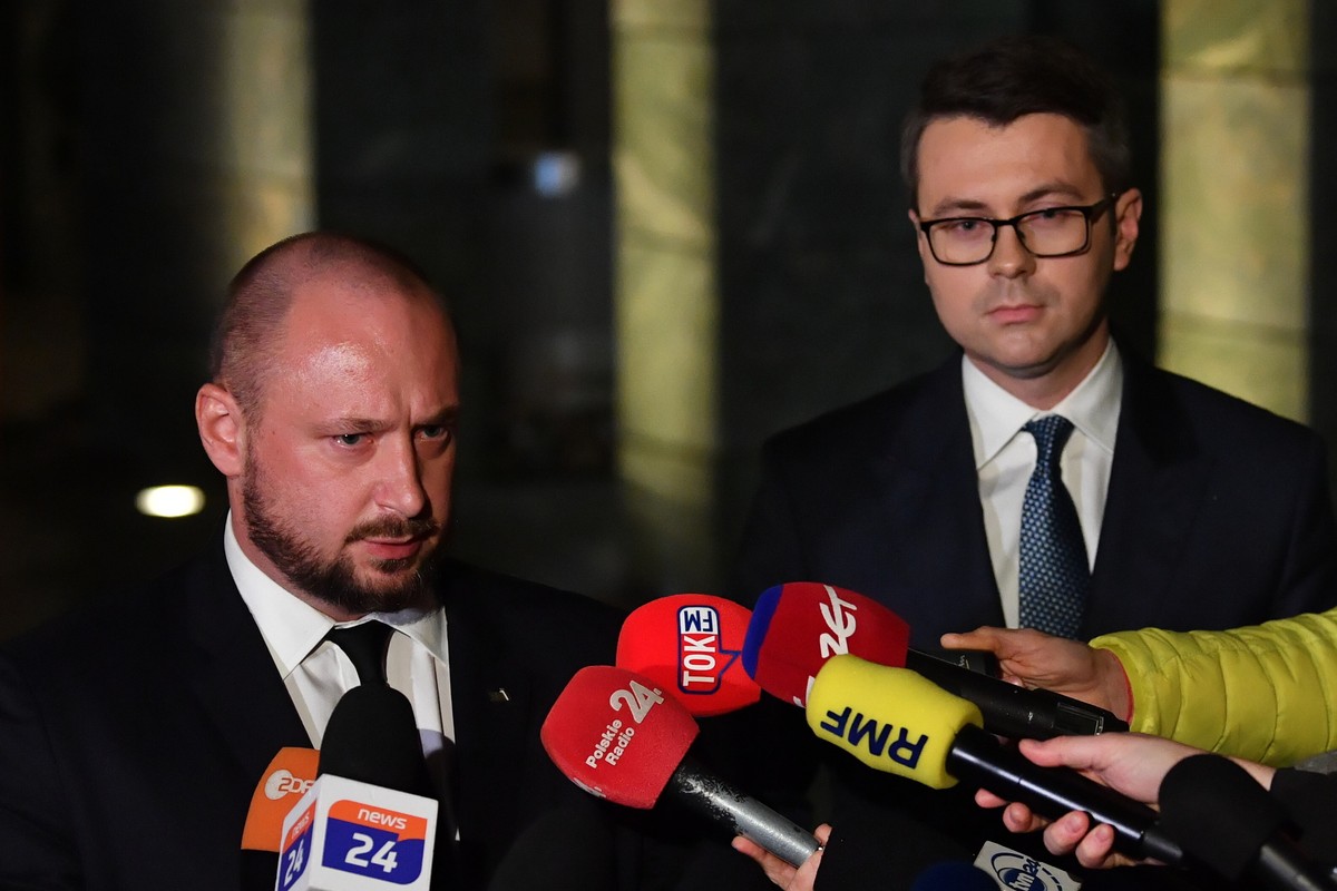 Le ministère polonais des affaires étrangères a confirmé qu'un «projectile de fabrication russe» a atteint son territoire.