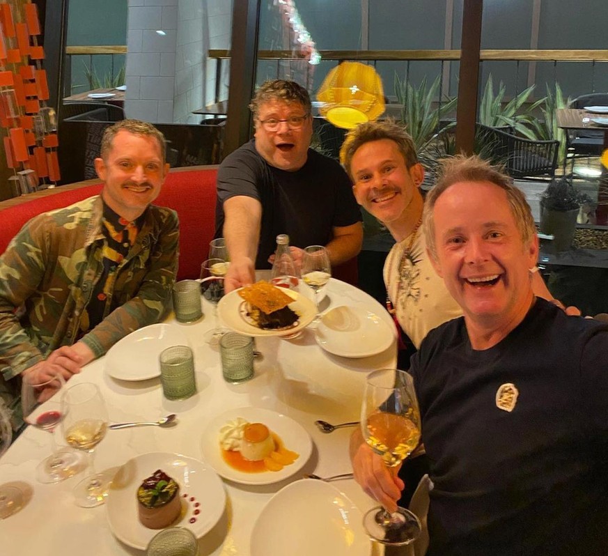 &#039;The Lord of the Rings&#039; stars Elijah Wood, Sean Astin, Dominic Monaghan, and Billy Boyd reunite for a dinner.


https://www.instagram.com/p/Cd0heQQu_8V/