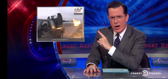 Stephen Colbert macht sich lustig über Mark Oberholtzers Auto-Missgeschick.