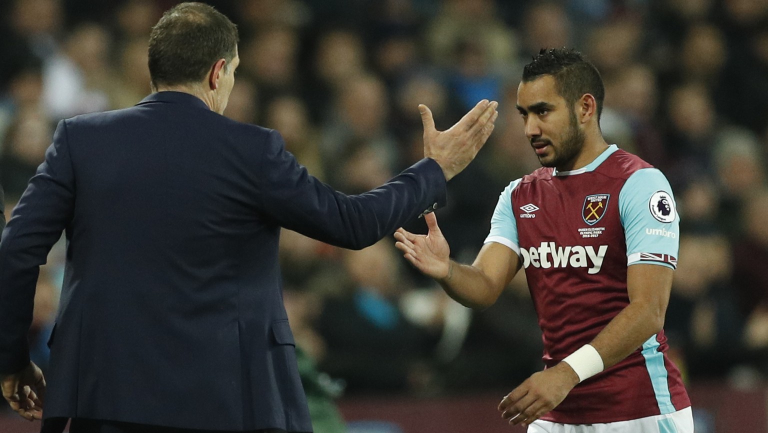 Britain Football Soccer - West Ham United v Manchester United - Premier League - London Stadium - 2/1/17 West Ham United&#039;s Dimitri Payet shakes the hand of West Ham United manager Slaven Bilic af ...