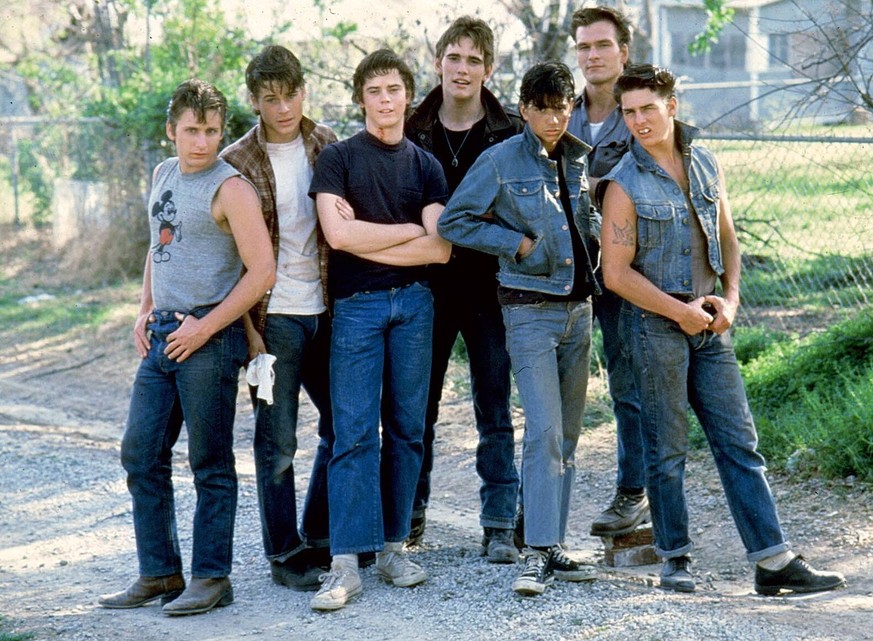 1983: Emilio Estevez, Rob Lowe, C. Thomas Howell, Matt Dillon, Ralph Macchio, Patrick Swayze &amp; Tom Cruise Characters: TWO-BIT MATTHEWS, SODAPOP CURTIS, PONYBOY CURTIS, DALLAS WINSTON, JOHNNY CADE, ...