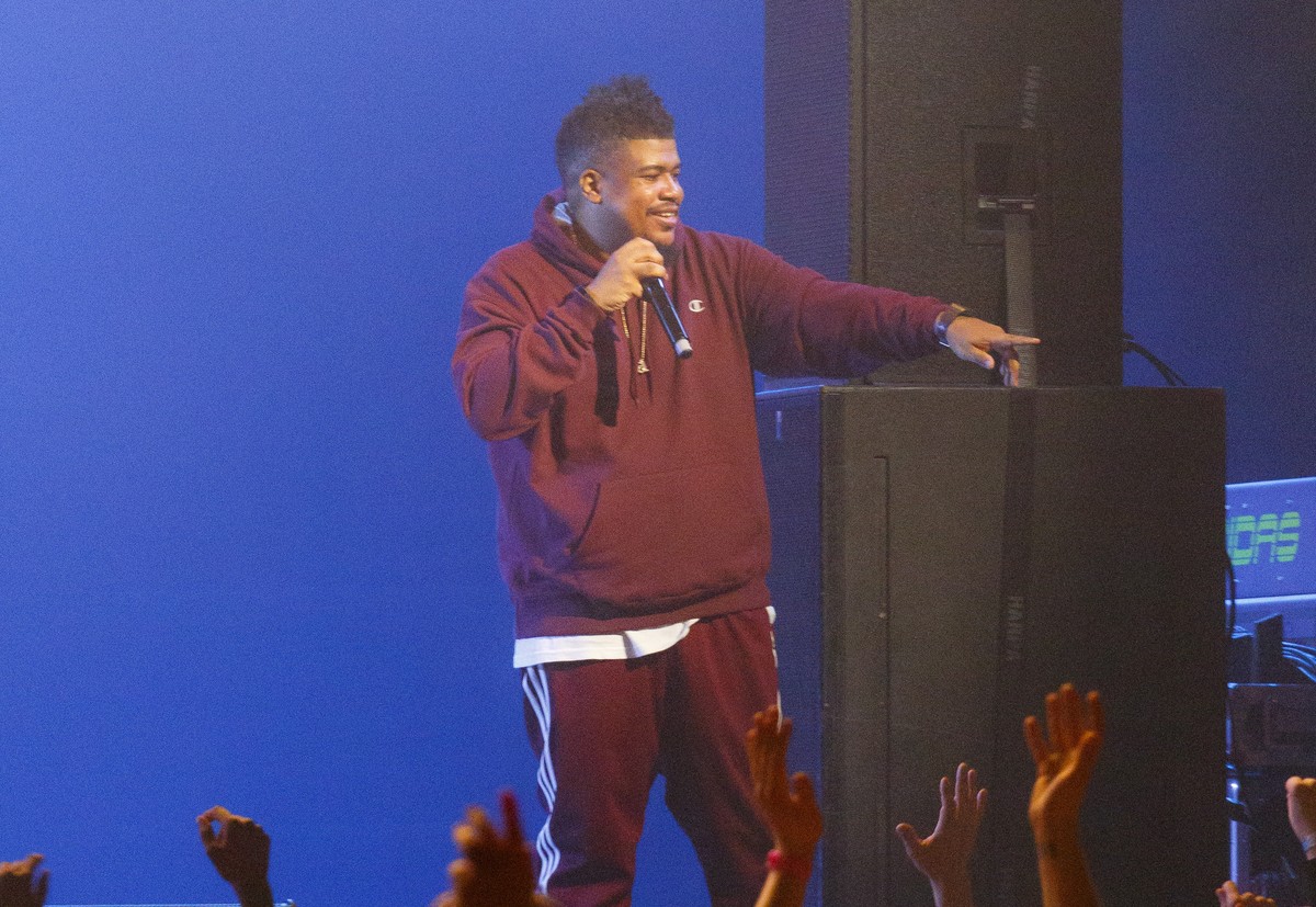 epa10464332 (FILE) - David 'Trugoy the Dove' Jolicoeur of the US hip-hop band De La Soul performs during the Sonar Reykjavik 2017 festival in Harpa Concert Hall in Reykjavik, Iceland, late 1 ...
