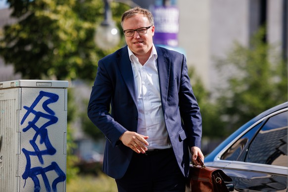 epa11401680 Regional faction leader of the Christian Democratic Union (CDU) in Thuringia Mario Voigt arrives to attend the CDU party committee meetings at the party&#039;s headquarters in Berlin, Germ ...