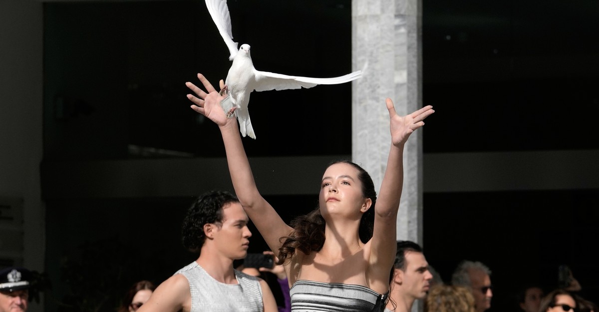 was-du-zur-grossen-er-ffnungsfeier-der-olympischen-winterspiele-2026-wissen-willst