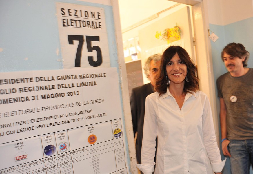 Raffaella Paita. Die Mitte-Links-Kandidatin in Ligurien gibt ihre Stimme ab.