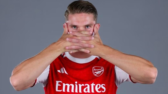 &lt;p&gt;&lt;strong&gt;Arsenal&lt;/strong&gt; macht das Rennen um &lt;strong&gt;Viktor Gyökeres.&lt;/strong&gt; Es überweist Sporting für den schwedischen Torjäger 73 Millionen Euro.&lt;/p&gt;