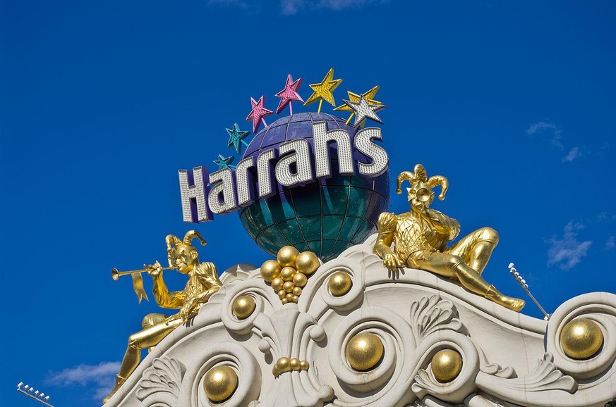 harrah&#039;s casino las vegas https://upload.wikimedia.org/wikipedia/commons/thumb/b/b9/Harrah%27s_hotel_%28Las_Vegas%29.jpg/1280px-Harrah%27s_hotel_%28Las_Vegas%29.jpg