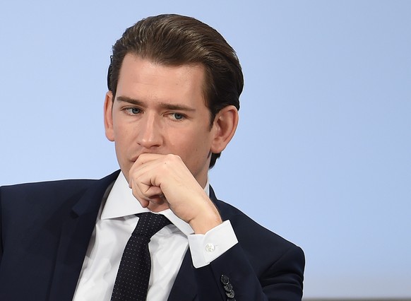 ARCHIV - 17.02.2018, Bayern, Muenchen: Sebastian Kurz (OEVP), Bundeskanzler von Oesterreich, nimmt an einer Podiumsdiskussion auf der 54. Muenchner Sicherheitskonferenz im Hotel Bayerischer Hof teil.  ...