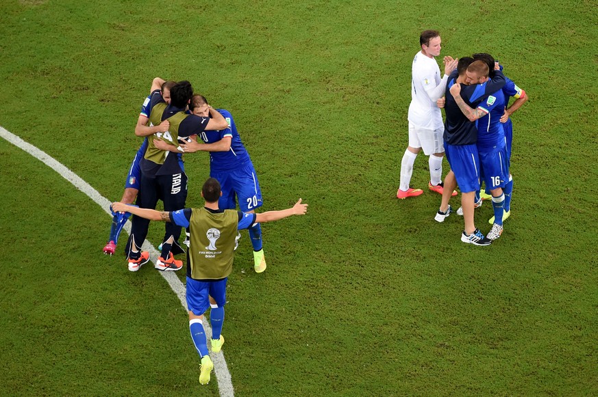 Wayne Rooney musste den Italienern zum verdienten Sieg gratulieren.