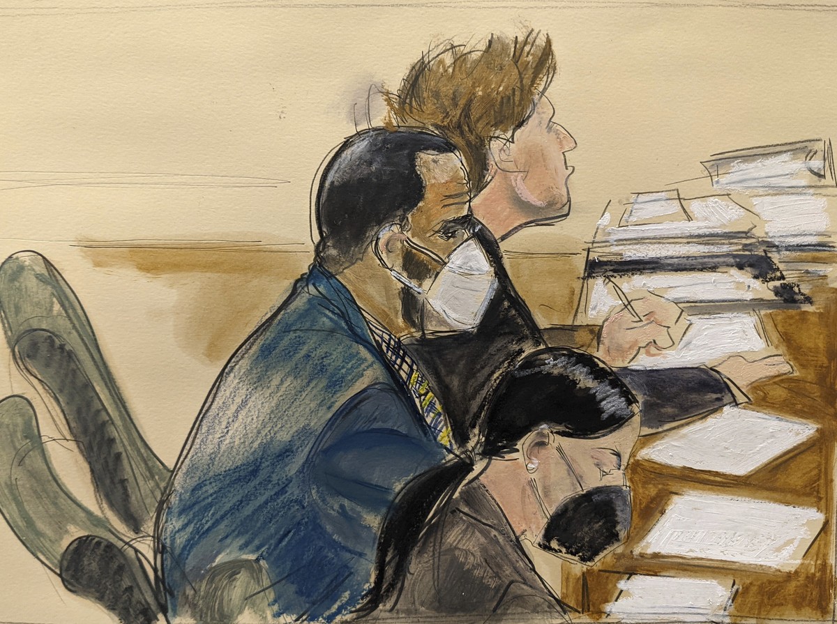 In this courtroom artist's sketch R. Kelly, left, listens during his trial in New York, Thursday, Aug. 26, 2021. The 54-year-old Kelly has repeatedly denied accusations that he preyed on several  ...
