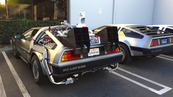 delorean back to the future zeitmaschine auto retro zurück in die zukunft huntington beach california retro