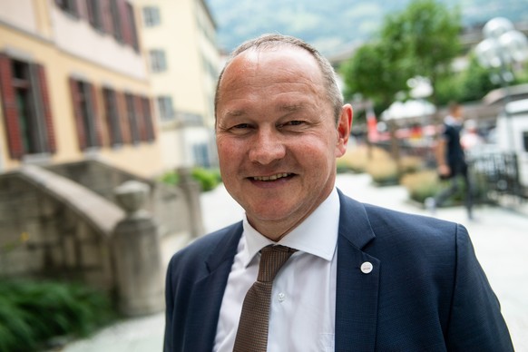 Juerg Stahl president de l&#039;association pour une candidature Olympique Suisse, va au Palais du gouvernement valaisan, lors de la votation sur le soutien financier de l&#039;Etat du Valais pour l&# ...