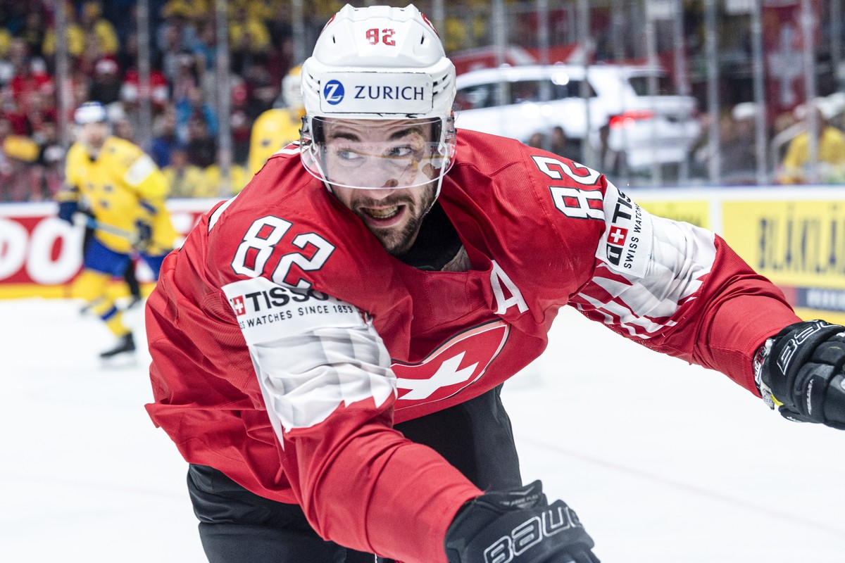 Switzerland's Simon Moser during the game between Sweden and Switzerland, at the IIHF 2019 World Ice Hockey Championships, at the Ondrej Nepela Arena in Bratislava, Slovakia, on Saturday, May 18, ...