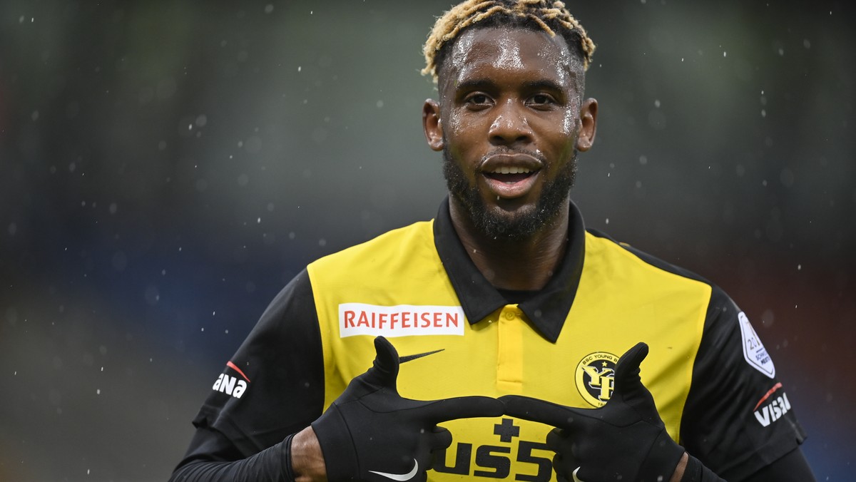 YBs Jordan Sibatcheu bejubelt sein 0-1 im Fussball Super League Spiel zwischen dem FC Vaduz und dem BSC Young Boys, am Dienstag, 11. Mai 2021, im Rheinpark Stadion in Vaduz. (KEYSTONE/Gian Ehrenzeller ...