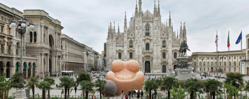 Highlight an der Milano Design Week 2019: Ein Installation vor dem Dom