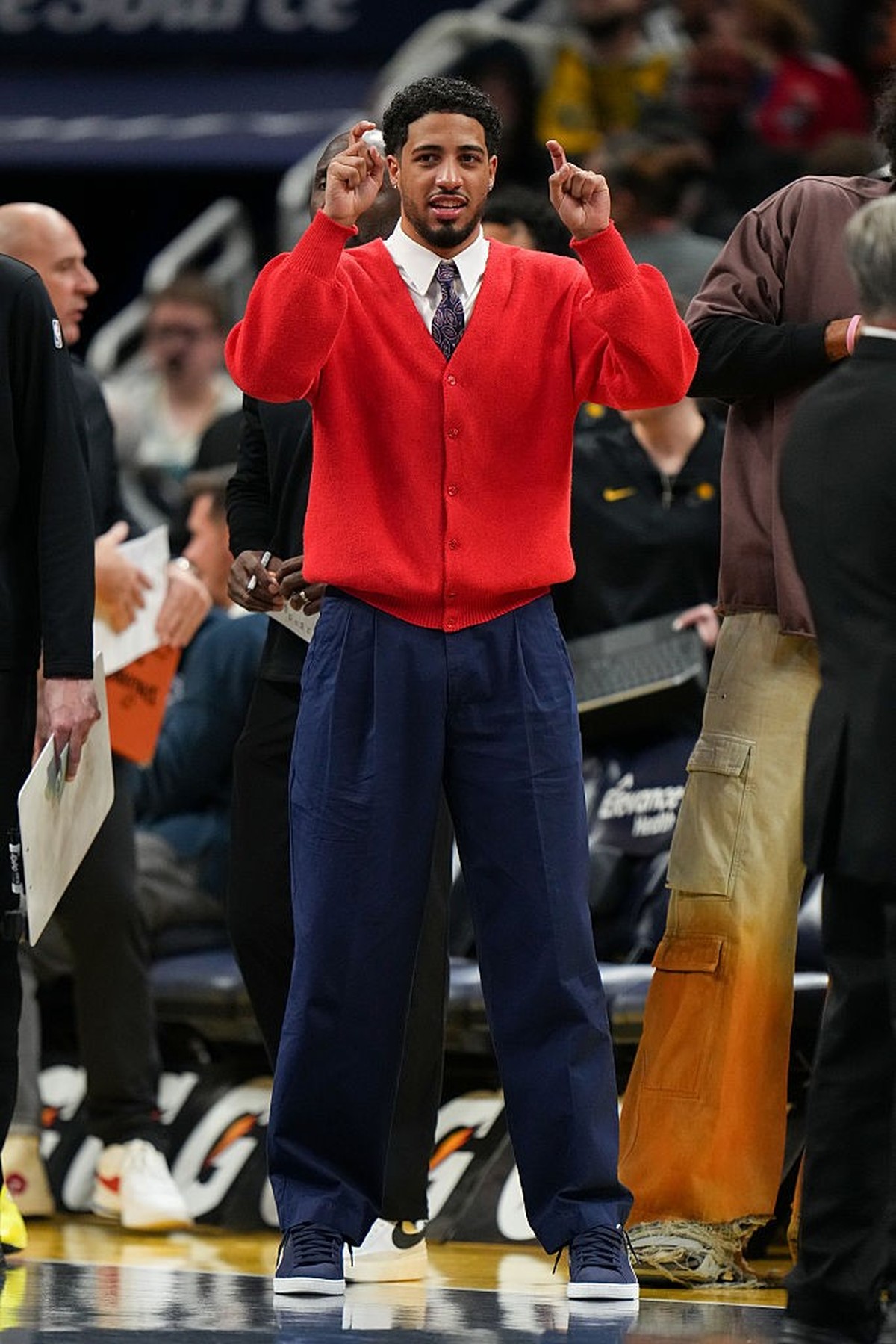 INDIANAPOLIS, INDIANA - OCTOBER 31: Tyrese Haliburton #0 of the Indiana Pacers looks on from the bench in the first quarter against the Atlanta Hawks during an NBA Cup 2025 game at Gainbridge Fieldhou ...