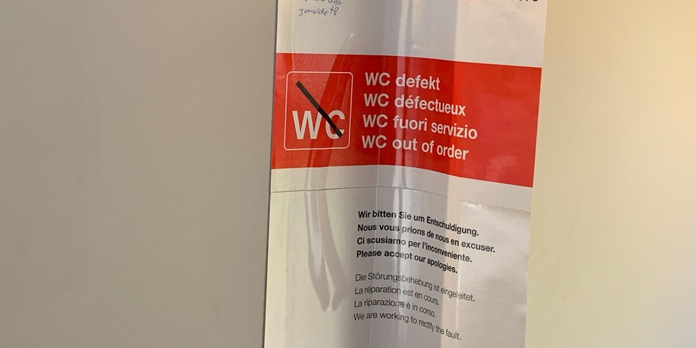 Reisende brauchten in der S6 von Uetikon nach Baden am Dienstag starke Nerven. Aus einem Zug-WC drang ein fast ohrenbetäubendes Rauschen. Laut der SBB wird der Defekt demnächst behoben.