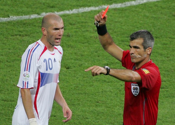 FILE - Referee Horacio Elizondo shows the red card to France's Zineidine Zidane during the final of the soccer World Cup between Italy and France in the Olympic Stadium in Berlin, on July 9, 2006 ...
