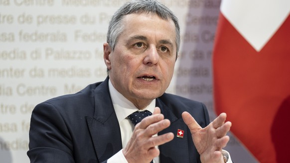 Bundesrat Ignazio Cassis spricht an einer Medienkonferenz ueber das Verhandlungsmandat mit der Europaeischen Union, am Freitag, 8. Maerz 2024, in Bern. (KEYSTONE/Peter Schneider)